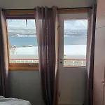 Aurora House Under The Mountain Tatil Evi *