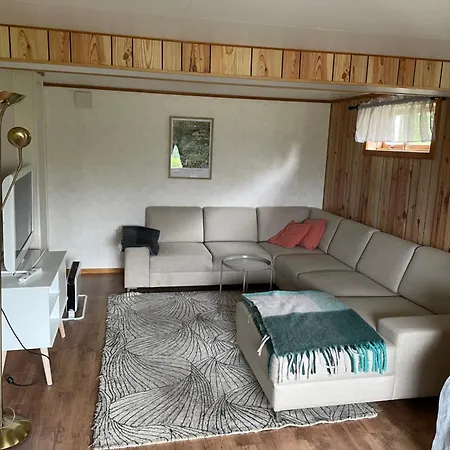 Aurora House Under The Mountain Holiday home Tromso