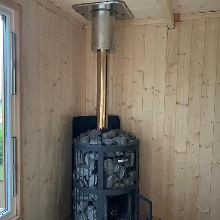 Holiday home Aurora House Under The Mountain Tromso